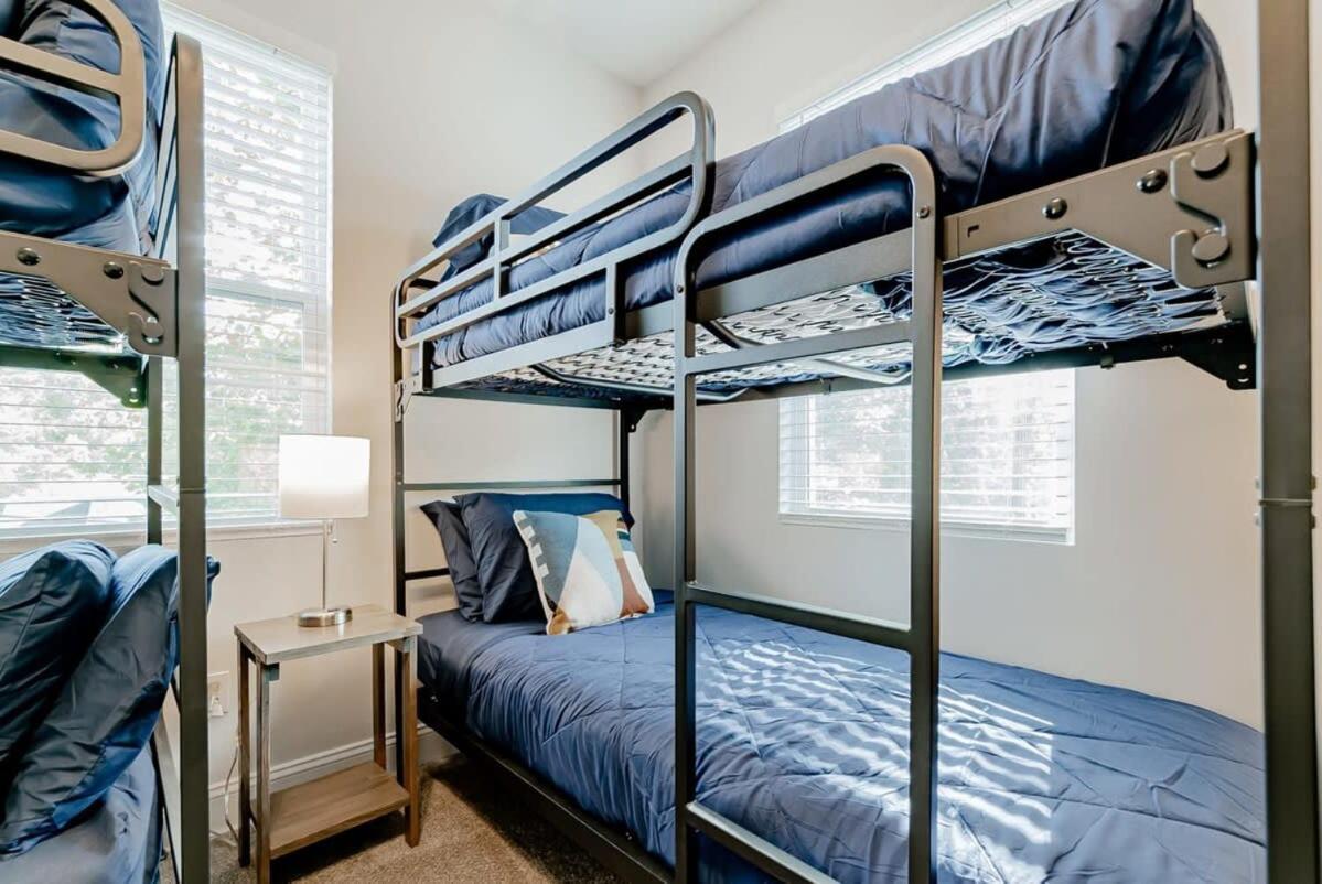 Perfectly Paired On Pope - Two Houses Columbia Exterior photo